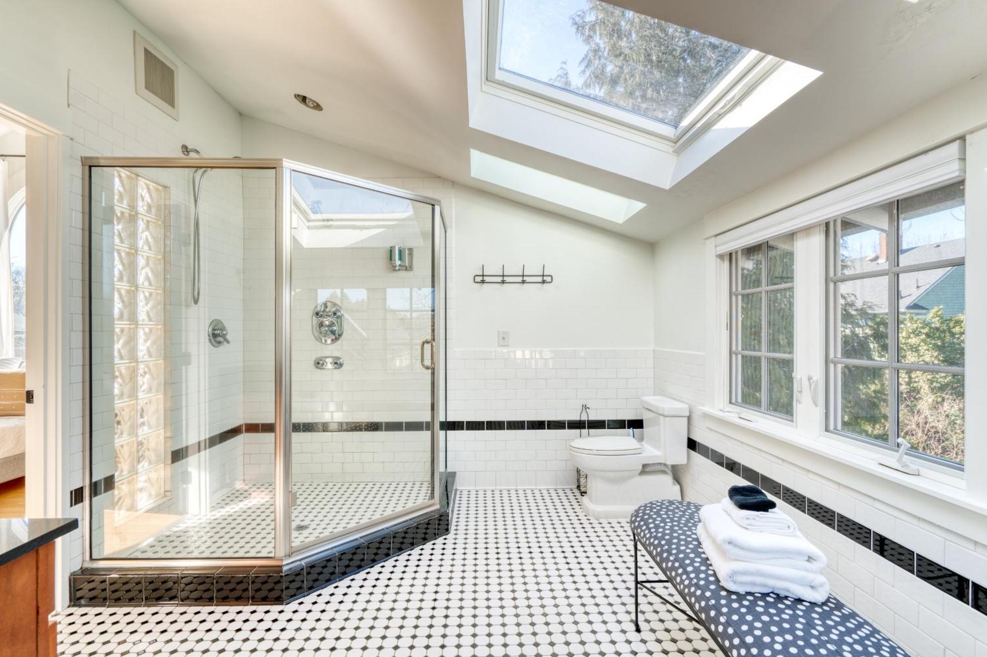 Collection - Casa Solarium, Local Eateries, Parks & Espresso Holiday home Portland